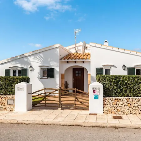 Villa Menorca Fucsia By Mauter *